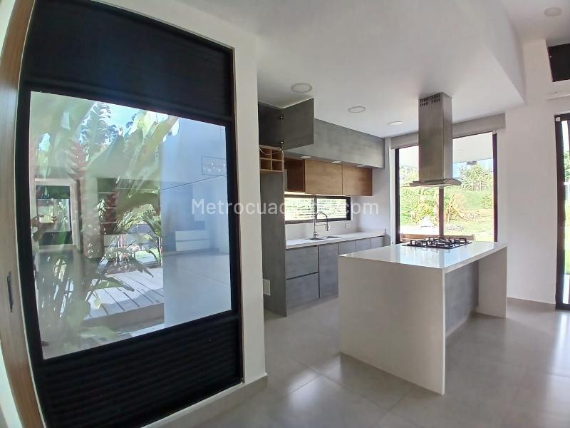 Casa en Arriendo, EL TIGRE, Pereira - Więcej