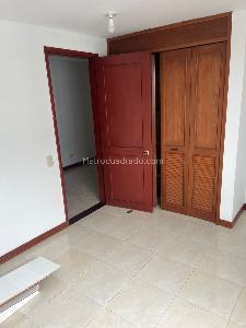 Apartamento en venta en Pinares, Pereira · foto 14 de 17