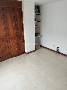 Apartamento en venta en Pinares, Pereira · foto 10 de 17