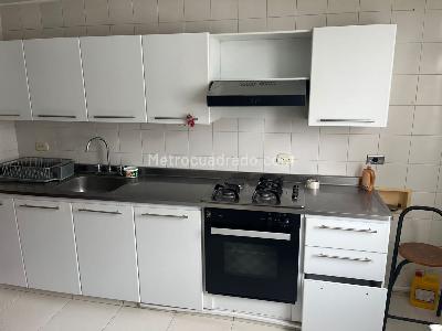 Apartamento en venta en Pinares, Pereira · foto 4 de 17