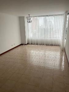 Apartamento en venta en Pinares, Pereira · foto 2 de 17
