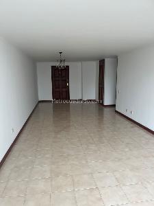 Apartamento en venta en Pinares, Pereira · foto 3 de 17