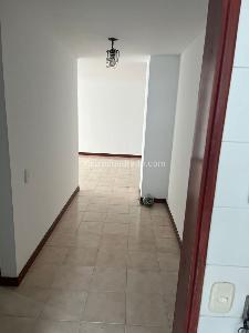 Apartamento en venta en Pinares, Pereira · foto 6 de 17