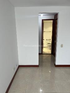 Apartamento en venta en Pinares, Pereira · foto 7 de 17