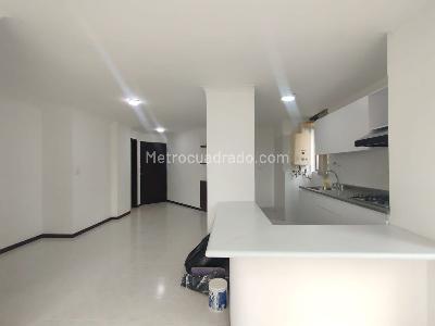Apartaestudio en venta en Pinares, Pereira, 61 m² · foto 6 de 14