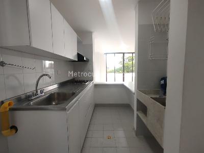 Apartaestudio en venta en Pinares, Pereira, 61 m² · foto 8 de 14