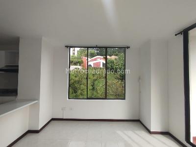 Apartaestudio en venta en Pinares, Pereira, 61 m² · foto 3 de 14