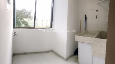 Apartaestudio en venta en Circunvalar, Pereira, 50 m² · foto 5 de 10