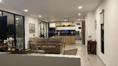 Casa de 5 alcobas en venta en Condina, Pereira, 340 m² · foto 2 de 12