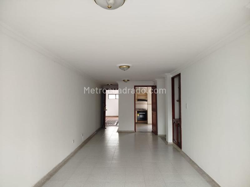 Piso – Pereira, Los Alpes - Más