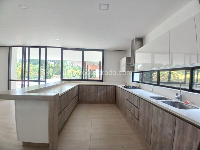 Casa – AMCO, Area Metropolitana Centro Occidente, Comuna Olímpica - Más