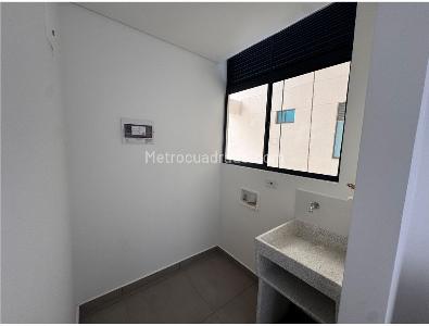 Apartamento de 2 alcobas en venta en Pinares, Pereira, 84 m² · foto 14 de 14