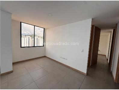 Apartamento de 2 alcobas en venta en Pinares, Pereira, 84 m² · foto 3 de 14