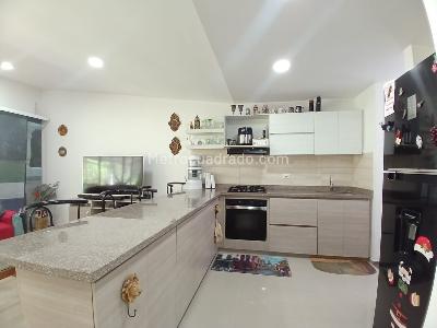 Apartamento de 3 alcobas en venta en Condina, Pereira, 400 m² · foto 7 de 15