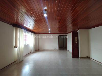 Apartamento en venta en Centro, Pereira · foto 2 de 13