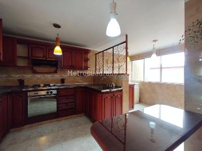 Apartamento en venta en Centro, Pereira · foto 4 de 13