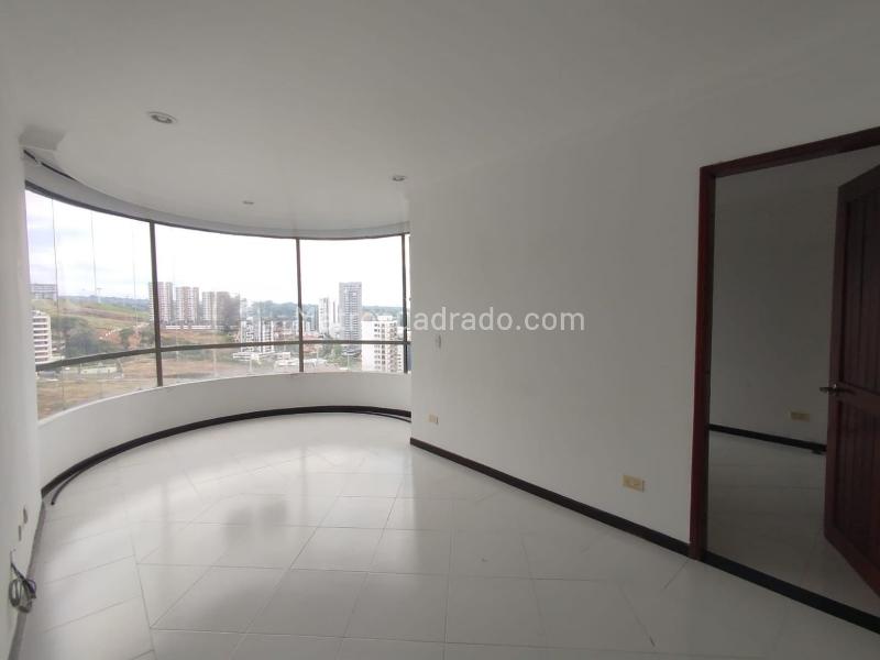 Apartamento en Arriendo, CIRCUNVALAR, Pereira