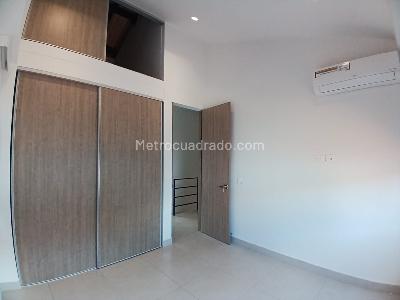 Casa de 3 alcobas en venta en Cerritos, Pereira, 197 m² · foto 11 de 15