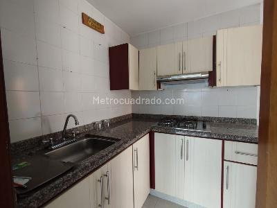 Apartamento en venta en Pinares, Pereira · foto 3 de 9