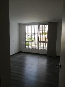 Apartamento en venta en Pinares Alto, Pereira · foto 3 de 9