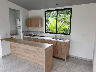Casa de 2 alcobas en arriendo en El Tigre, Pereira, 150 m² · foto 2 de 8