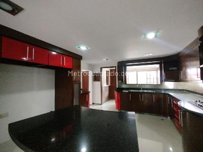Casa en venta en Pinares, Pereira · foto 3 de 19