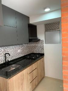 Apartamento en venta en El Poblado, Pereira · foto 2 de 6