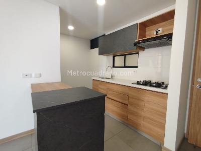 Apartaestudio en venta en Pinares, Pereira, 42 m² · foto 3 de 8