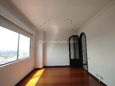Apartamento en venta en Alamos, Pereira · foto 4 de 12