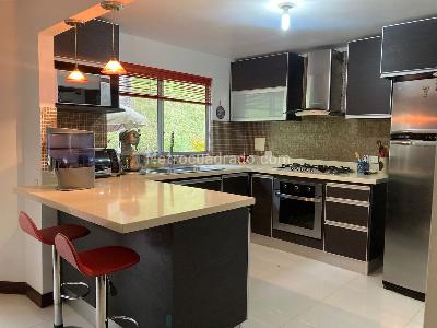Casa de 3 alcobas en venta en Alamos, Pereira, 153 m² · foto 3 de 14