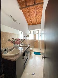 Casa de 4 alcobas en venta en Cerritos, Pereira, 500 m² · foto 13 de 16