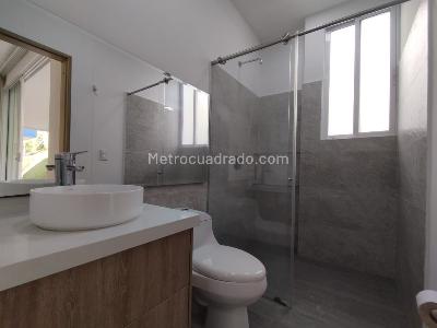 Casa de 4 alcobas en arriendo en San Luis, Pereira, 576 m² · foto 15 de 18