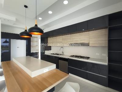 Casa de 4 alcobas en arriendo en San Luis, Pereira, 576 m² · foto 6 de 18