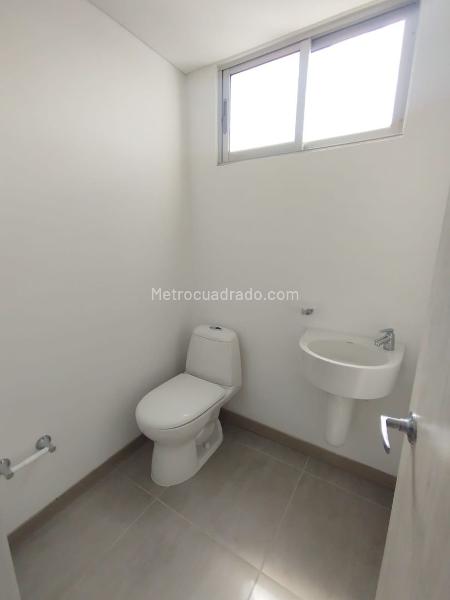 Oficina en Arriendo, ALAMOS, Pereira - Więcej