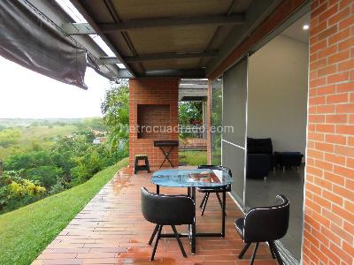 Casa de 3 alcobas en venta en Pueblito Cafetero, Pereira, 283 m² · foto 4 de 14