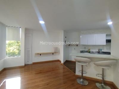 Apartaestudio en venta en Pinares, Pereira, 64 m² · foto 2 de 8