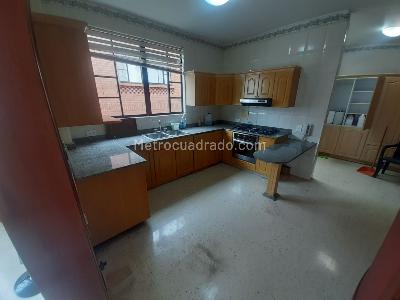 Casa en venta en Pinares Alto, Pereira · foto 5 de 9
