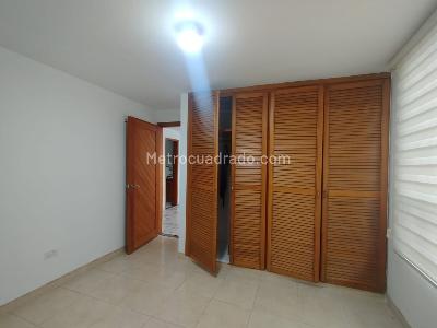 Apartamento en venta en Alamos, Pereira · foto 4 de 13