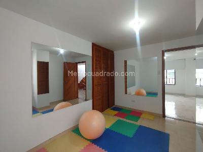 Apartamento en venta en Alamos, Pereira · foto 6 de 13
