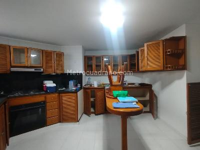 Apartamento en venta en Alamos, Pereira · foto 2 de 13