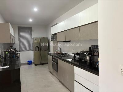 Casa de 3 alcobas en venta en Pueblito Cafetero, Pereira, 380 m² · foto 3 de 7