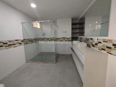 Apartamento en venta en Pinares, Pereira · foto 6 de 13