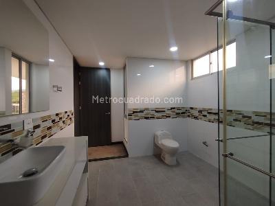 Apartamento en venta en Pinares, Pereira · foto 7 de 13