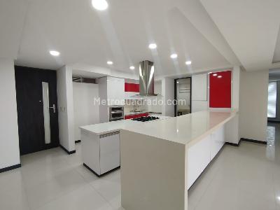 Apartamento en venta en Pinares, Pereira · foto 3 de 13