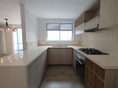 Apartamento en venta en Pinares, Pereira · foto 3 de 8