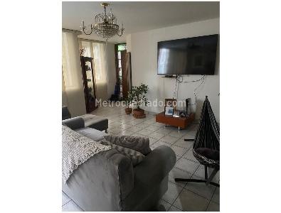 Apartamento en venta en Pinares, Pereira · foto 2 de 8