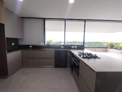 Apartamento en venta en Cerritos, Pereira · foto 3 de 13