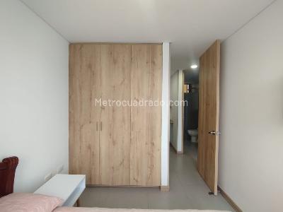 Apartamento en venta en Pinares, Pereira · foto 9 de 13