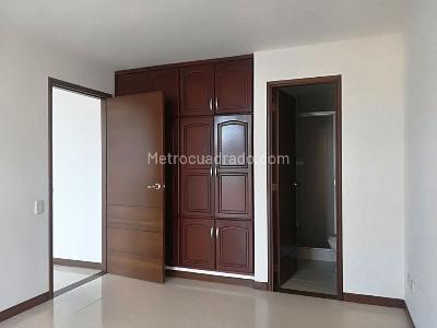 Apartamento de 3 alcobas en venta en Los Corales, Pereira, 70 m² · foto 9 de 10