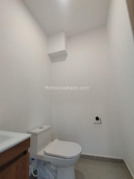 Local Comercial en Arriendo, AVENIDA 30 DE AGOSTO, Pereira - Widok 3
